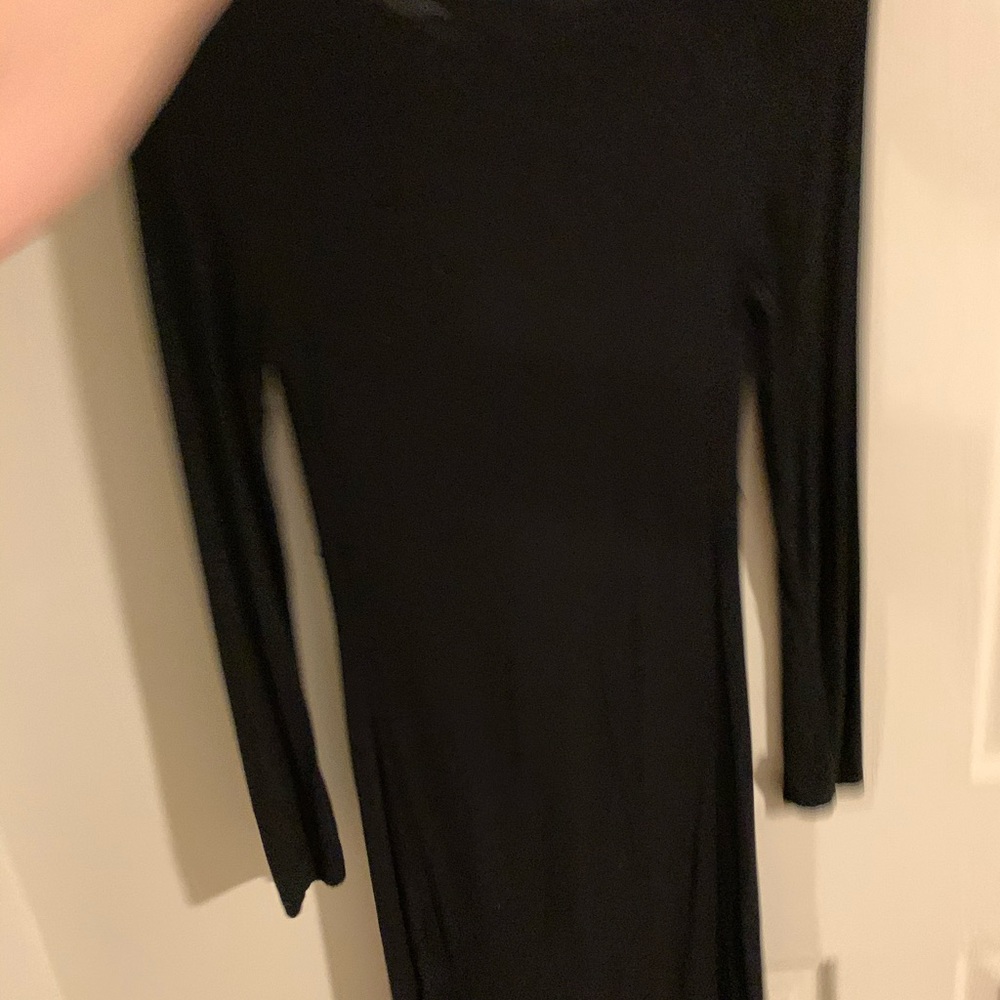 Black dress - Picture 2 of 3